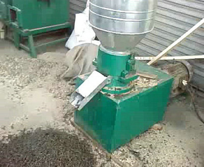 顆粒飼料機與秸稈飼料加工機 現(xiàn)代飼料生產的關鍵設備