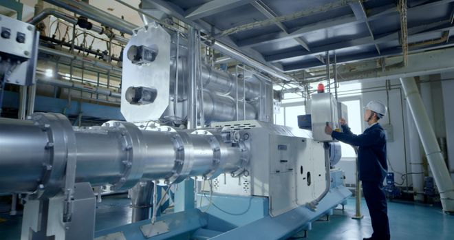 通威開創'好產品'年 郭異忠引領飼料行業邁向質量新紀元，工廠化養蝦目標100萬噸